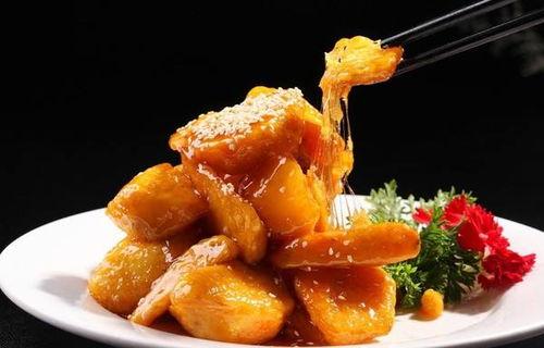 拔丝大瓜如何做菜吃视频,拔丝大瓜制作教程